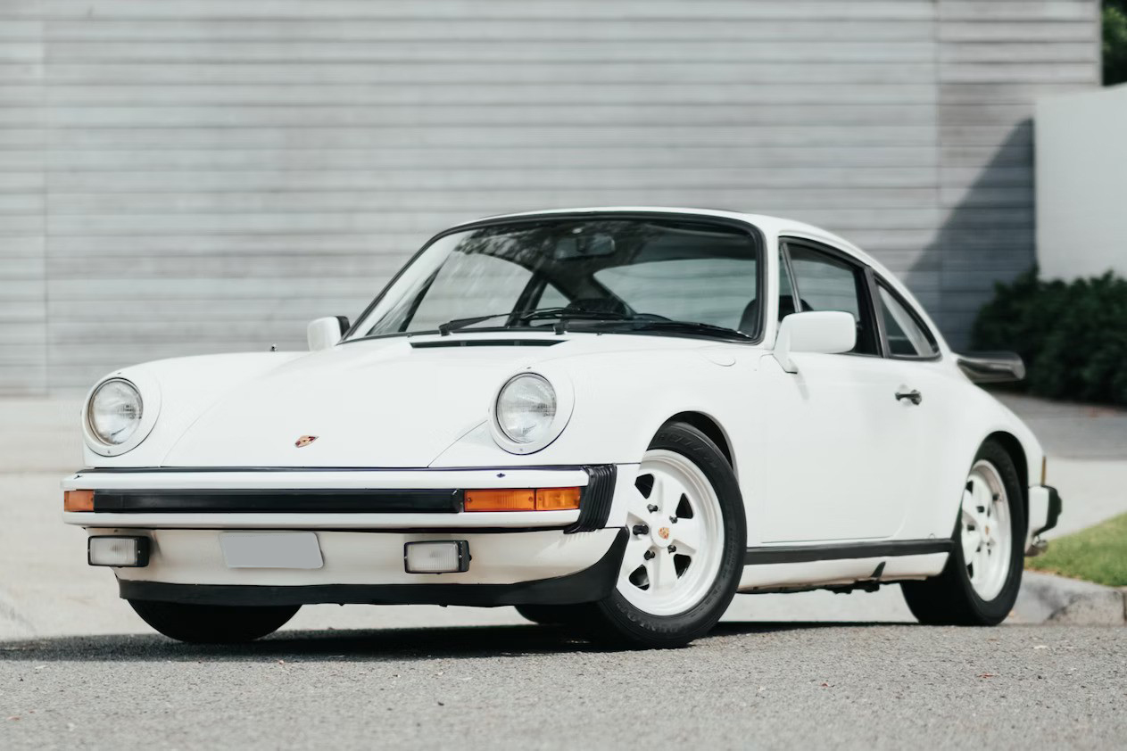 1982 PORSCHE 911 SC new