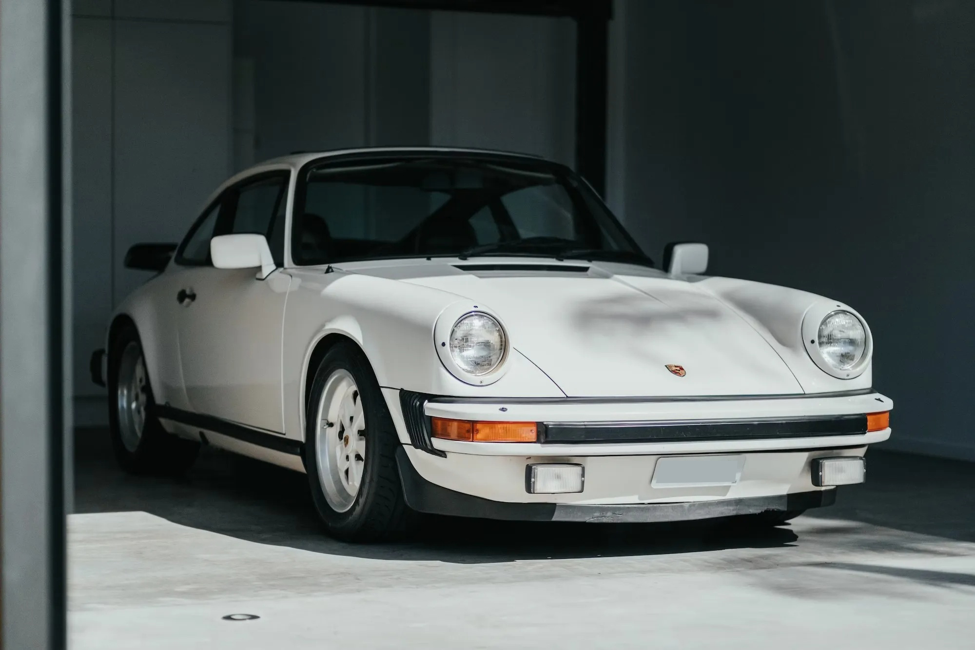 Porsche 911 SC front 3 6 IMGCentury new