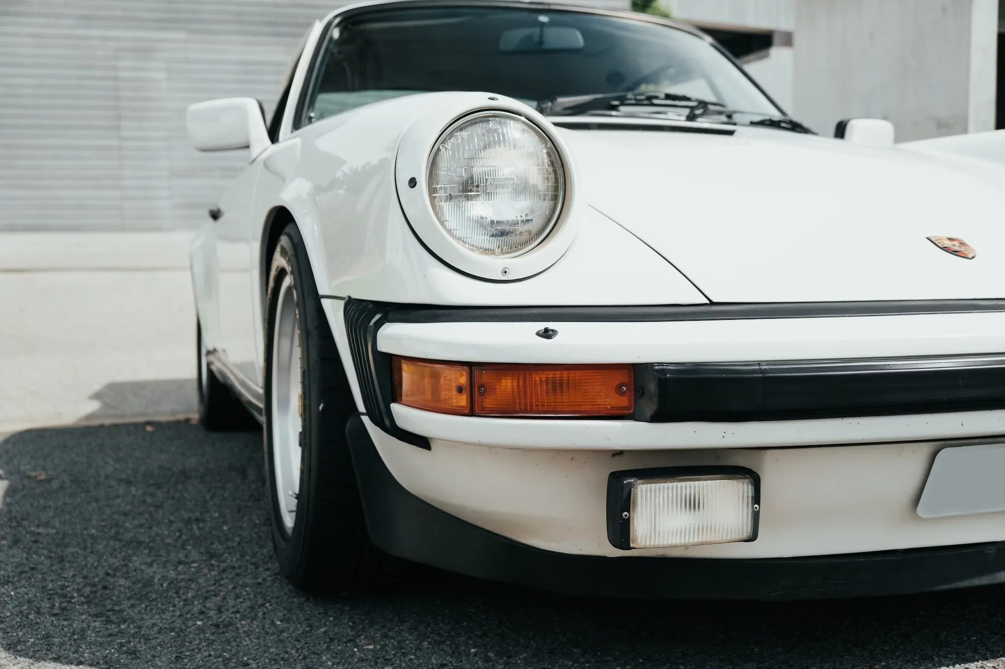 Porsche 911 SC headlight 2 10 IMGCentury new