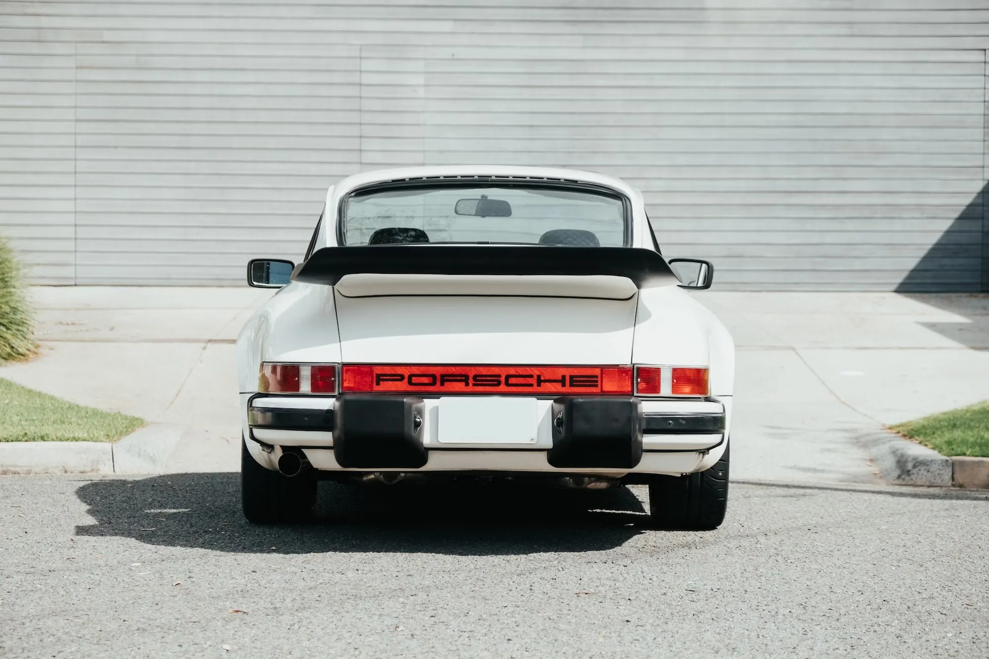 Porsche 911 SC rear 18 IMGCentury new